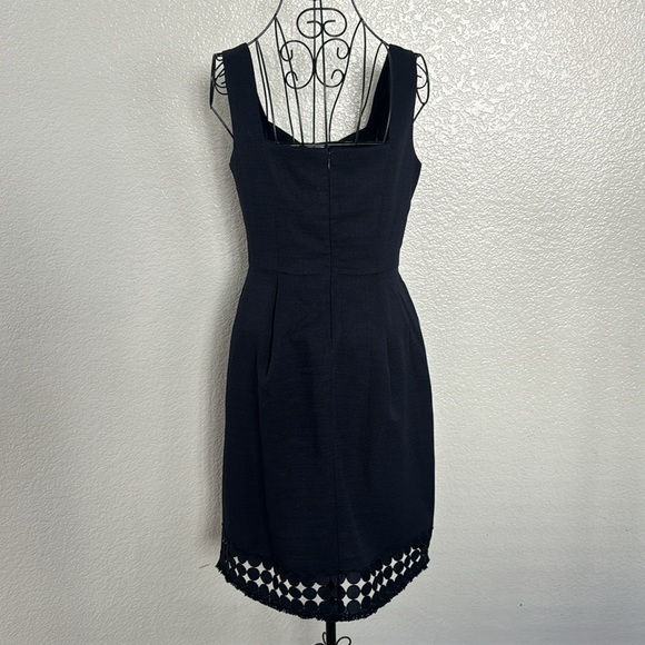 Donna Ricco Navy Blue Sleeveless Rosette Trimmed Dress Size 4 - Picture 4 of 7